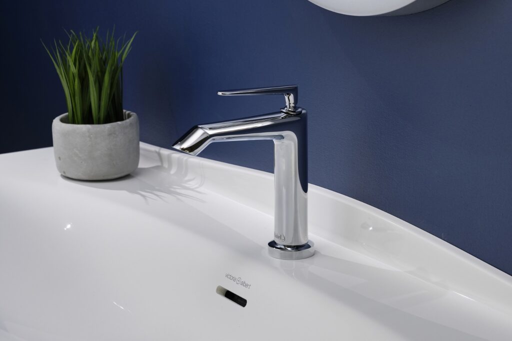 製品詳細：鋭角なラインを有機的な曲線が特徴的なVentyシリーズの洗面用水栓。スレンダーなシングルハンドル水栓。